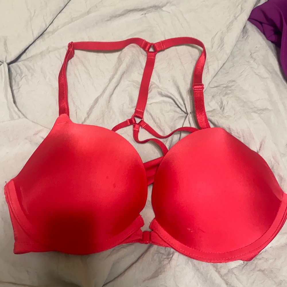 Red push up Victoria’s Secret bra